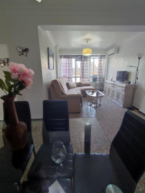 Precioso piso, 3 dormitorios, aire acondicionado